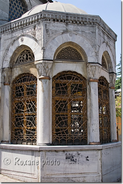 Fontaine - Complexe de Roxelane - Roxelane's mosque - Haseki Sultan Külliyesi - Haseki - Fatih - Istanbul