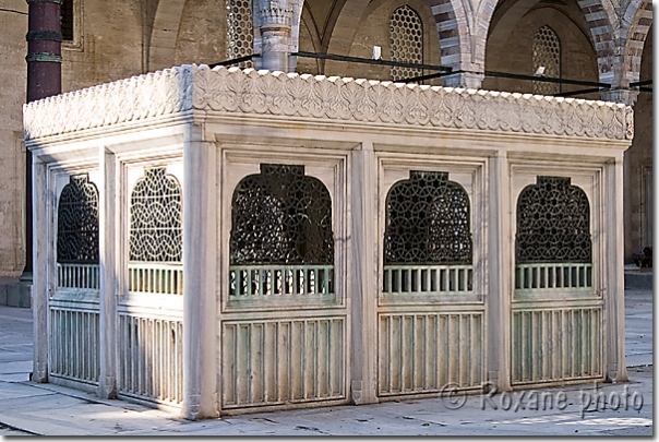 Fontaine - Mosquée Süleymaniye - Fountain - Suleymaniye mosque Süleymaniye camii - Süleymaniye - Fatih - Istanbul