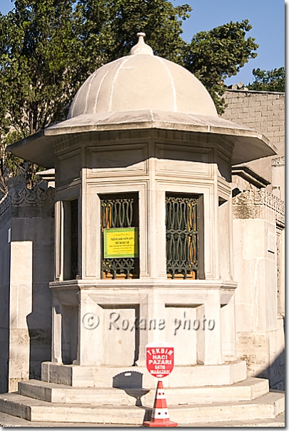 Mausolée de Sinan - Sinan's mausoleum - Sinan türbesi - Süleymaniye  Fatih - Istanbul
