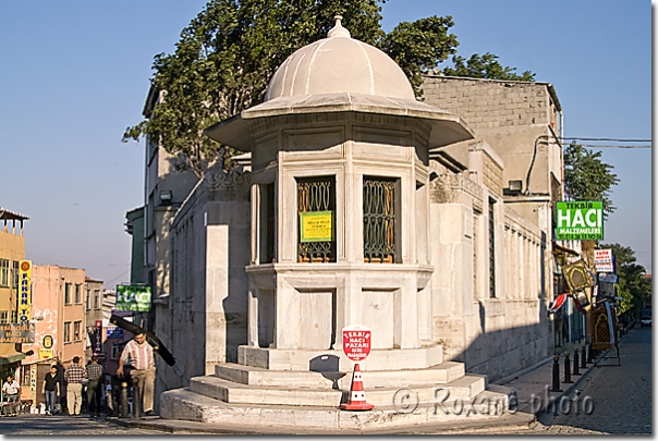 Mausolée de Mimar Sinan - Mimar Sinan mausoleum - Mimar Sinan türbesi - Süleymaniye - Fatih - Istanbul