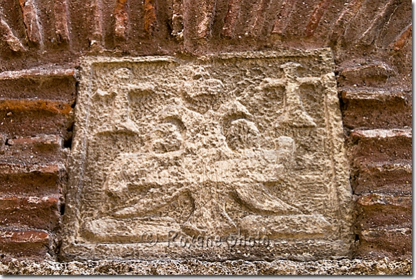 Aigle bicéphale byzantin - Sainte Marie des Mongols - Byzantine two headed eagle - St. Mary of the Mongols church - Bizans iki başlı kartal  Kanli kilisesi - Meryem Ana Mogollar kilisesi - Fener - Fatih - Istanbul